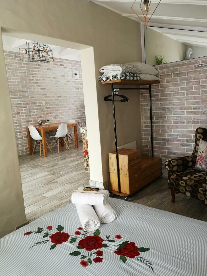 Posto Al Sole - Il Bacio Apartment Bellville Luaran gambar