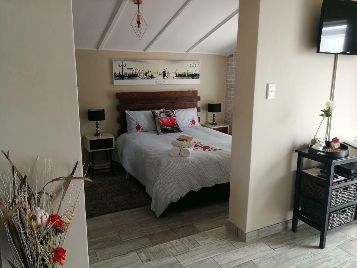 Posto Al Sole - Il Bacio Apartment Bellville Luaran gambar