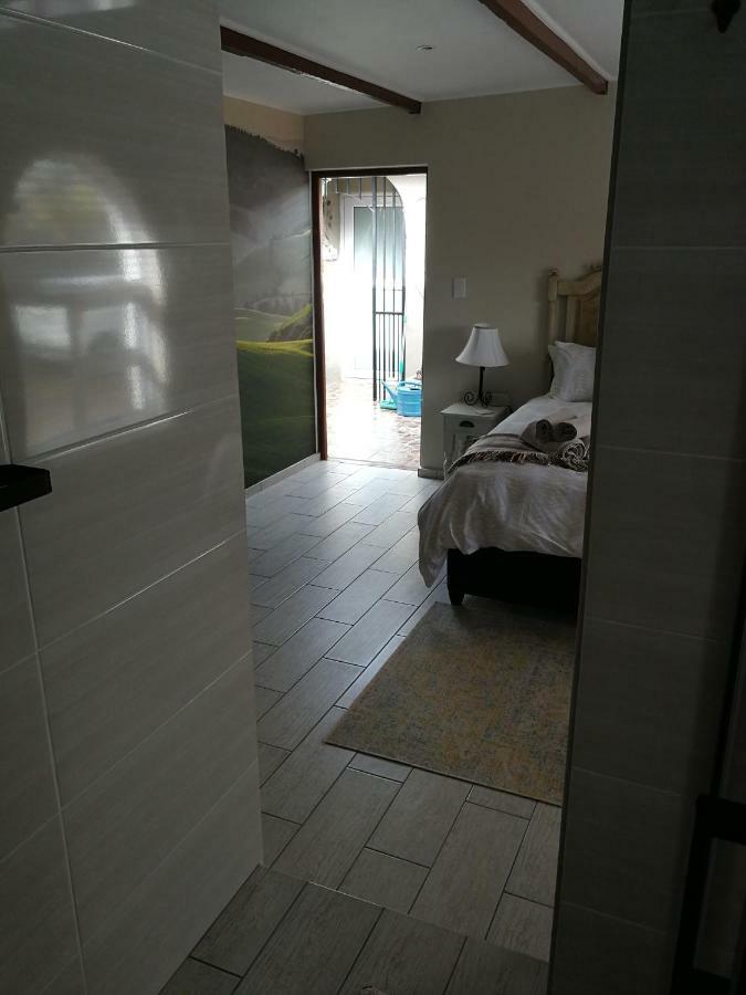 Posto Al Sole - Il Bacio Apartment Bellville Luaran gambar