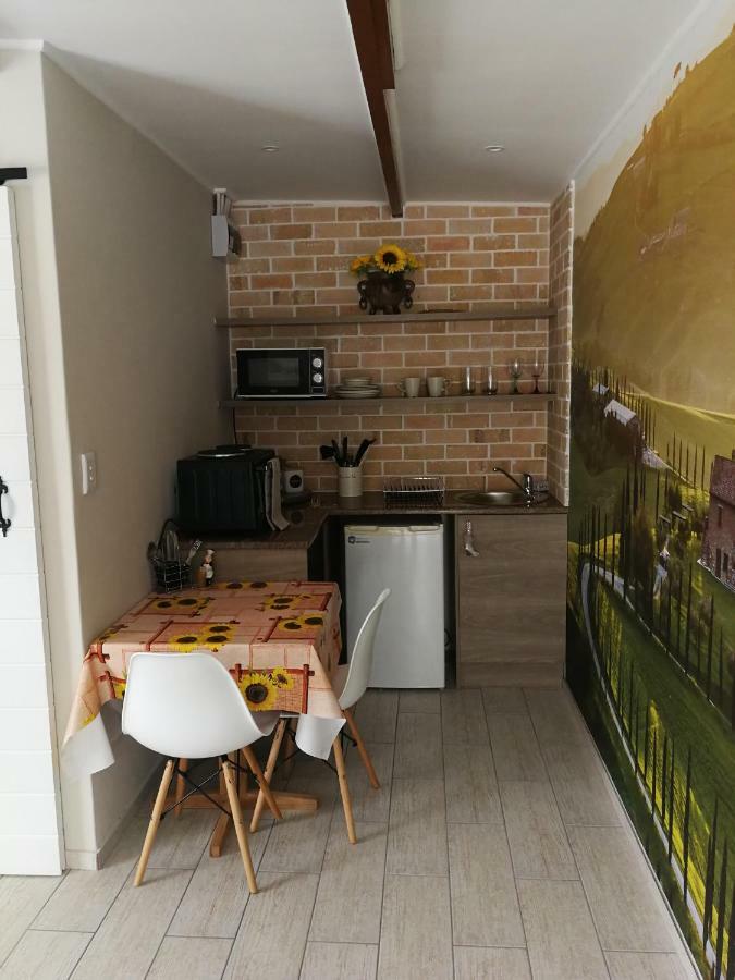 Posto Al Sole - Il Bacio Apartment Bellville Luaran gambar