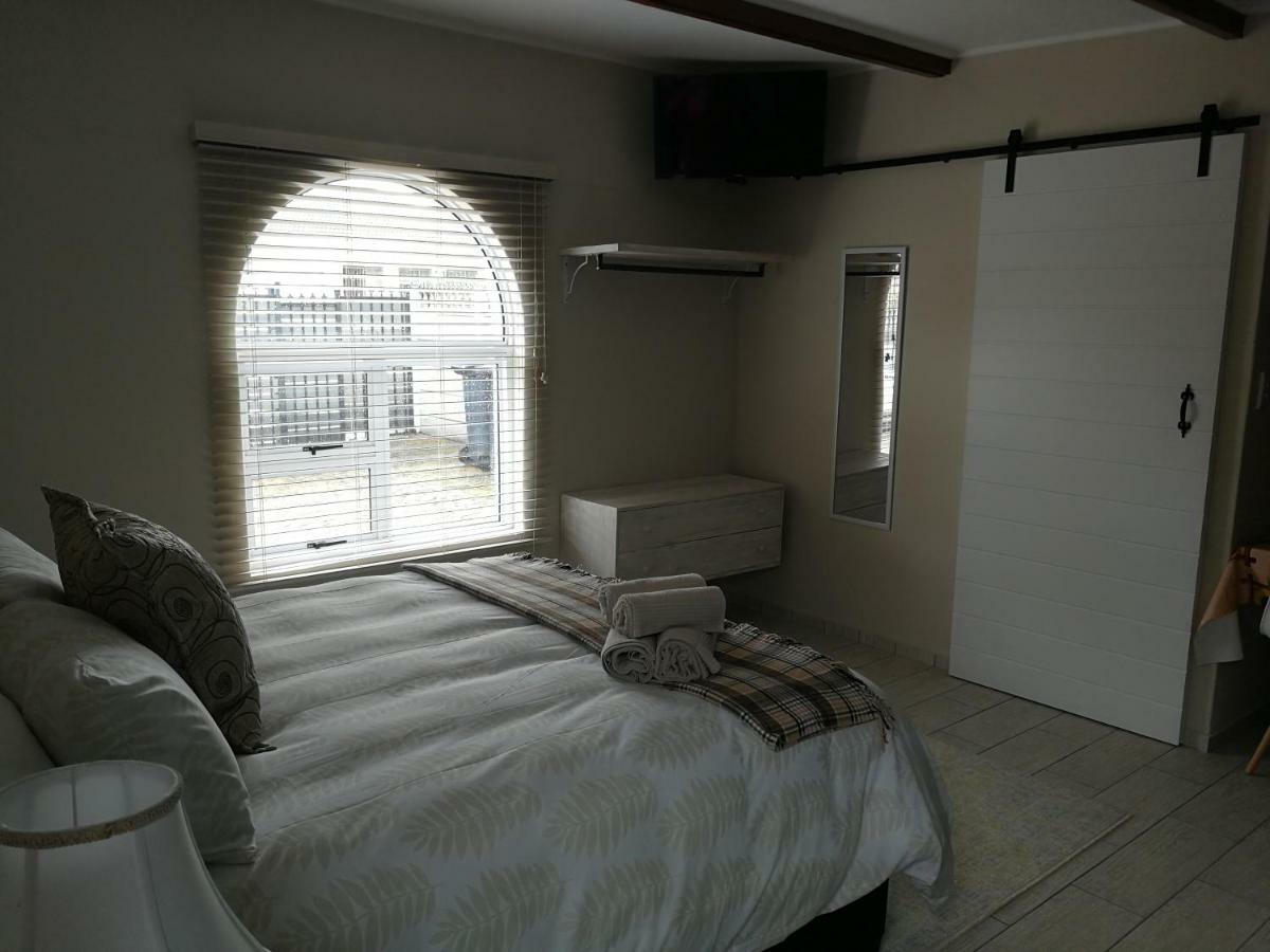 Posto Al Sole - Il Bacio Apartment Bellville Luaran gambar